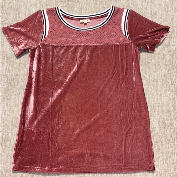 POL Tops - Small POL dusty pink velvet top crochet lace neck sporty flare long